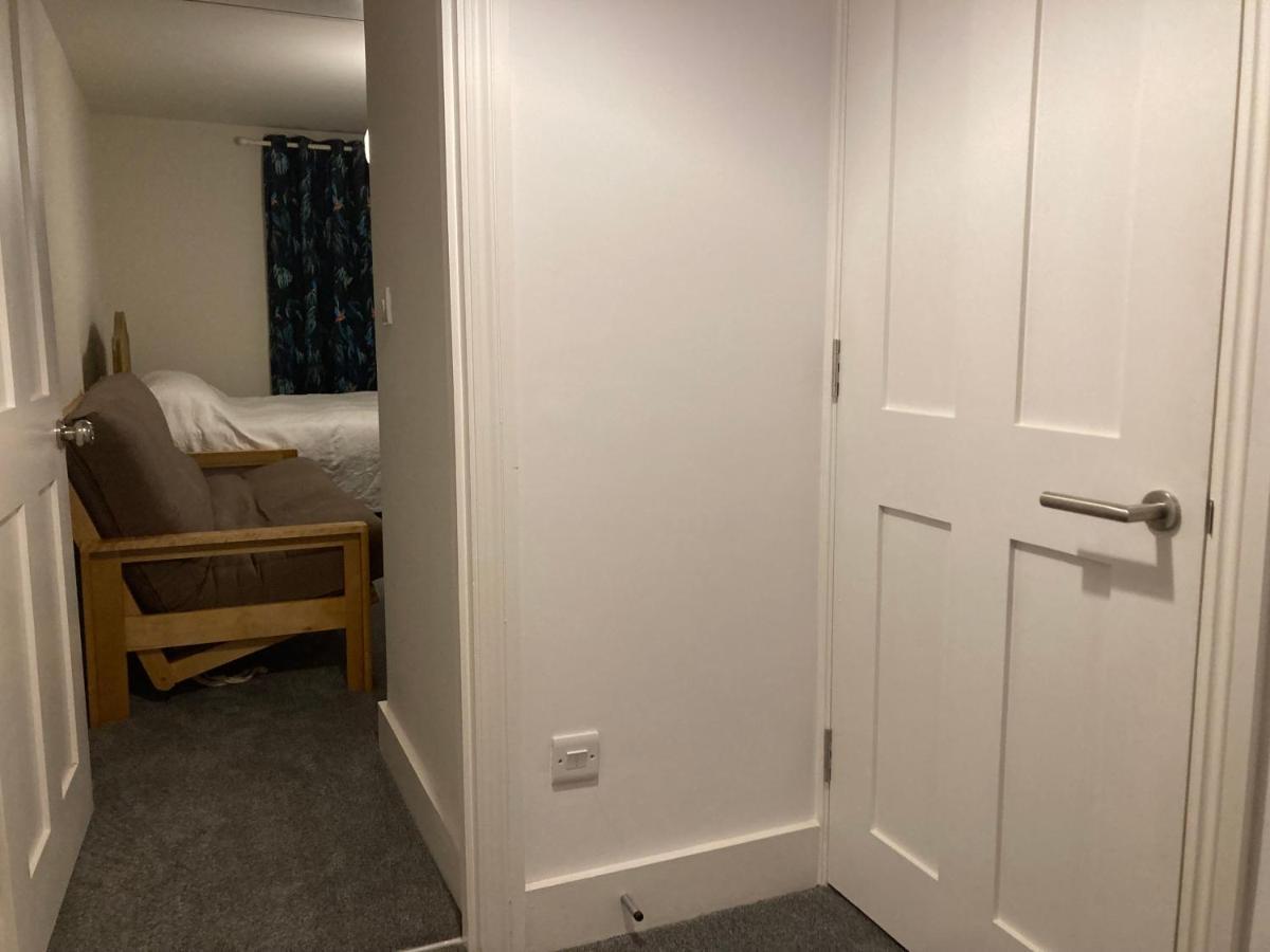 Beautiful 1-Bed Studio In לונדון מראה חיצוני תמונה